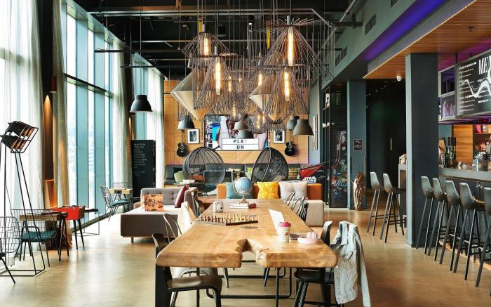 Moxy Edinburgh Airport