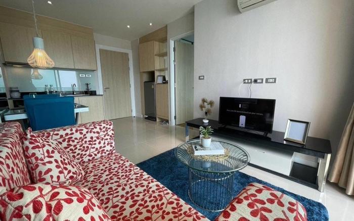 Grand Caribbean Condo Pattaya | Pool View