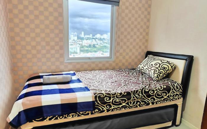 Strategic 2BR Thamrin Apt w/ Pool & Gym