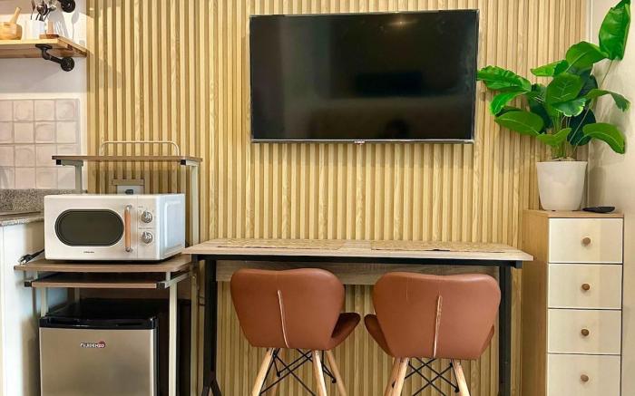 Tagaytay 4 Pax Studio | Pool + 5 Min to Sky Ranch