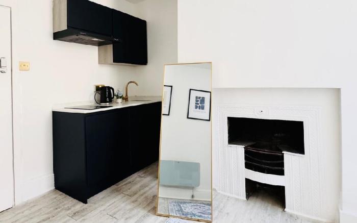 Shoreditch studio by Homely