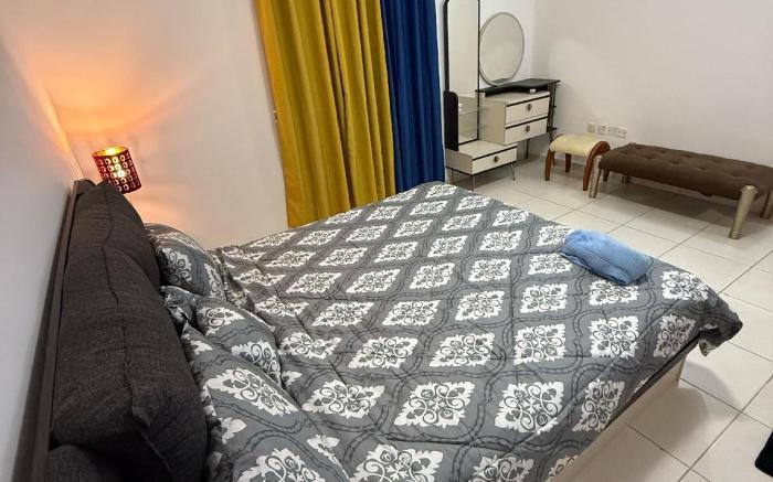 2  bed cosy apartment near Dubai sharjah border