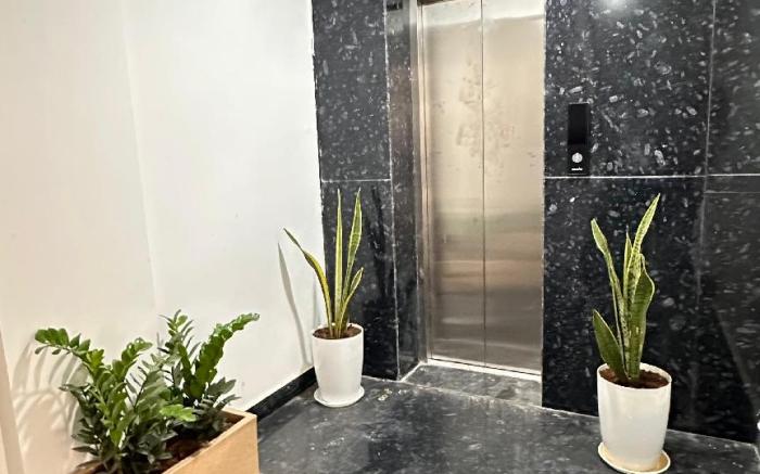 Innzoy Hotels - DLF Road