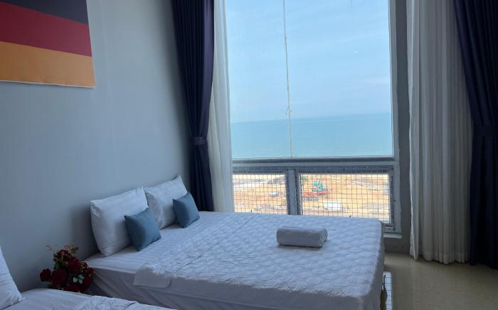 Nancy Tran Grand Strip Sea View 3 bedrooms