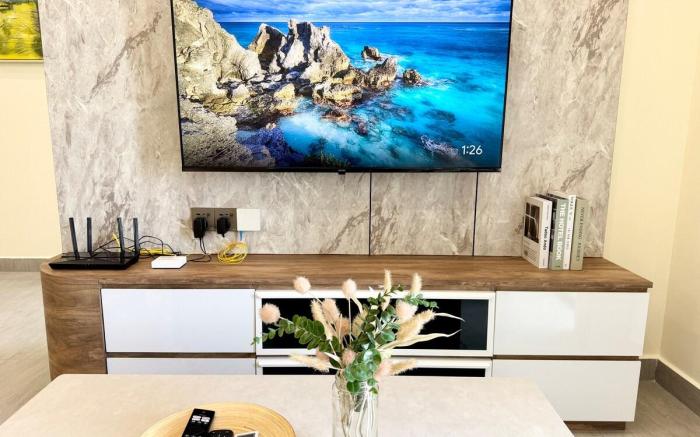 Elegant Urban Escape | 3BDR Suite by Moka