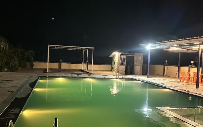 Mountaina Villa 5 Bkh Karjat By County Escaspe