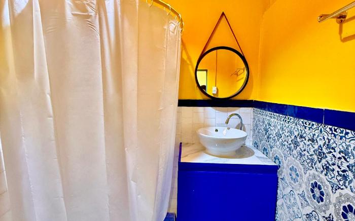Casa Lina-San Juan, La Union (near town center and national highway)