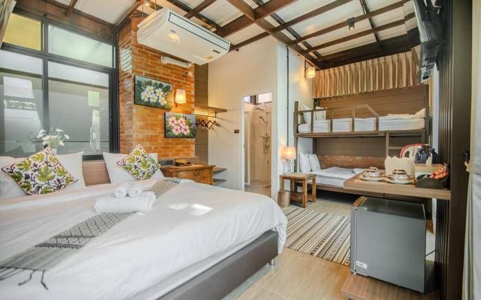 42Garden Orchid Haven Family suite (Pool View)