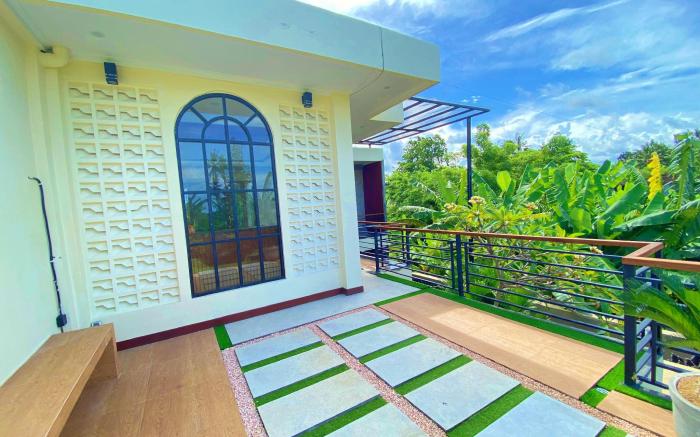 Bulan Adi Villa By Reccoma