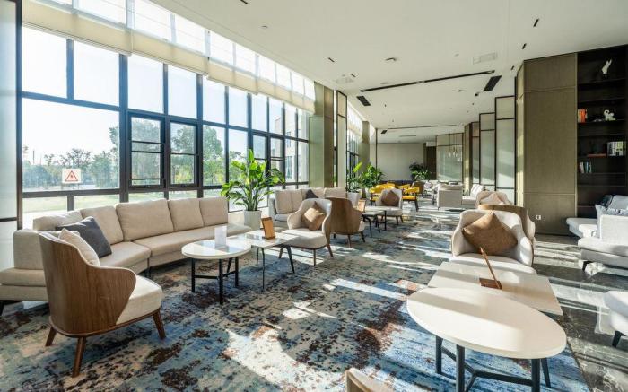 Dongsheng Lake Holiday Hotel
