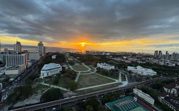 The Luneta Suites at Torre De Manila