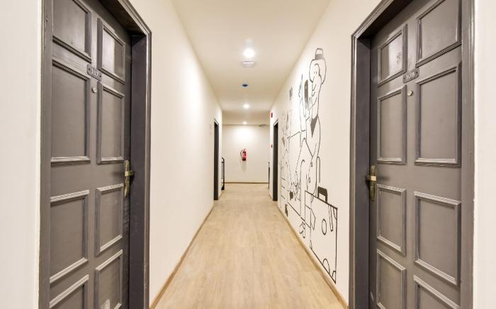 Hotel O Legend Studio