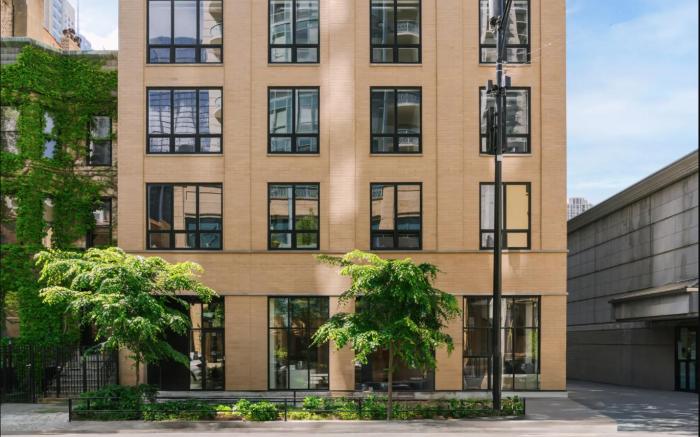Sonder The Opal Apartments River North
