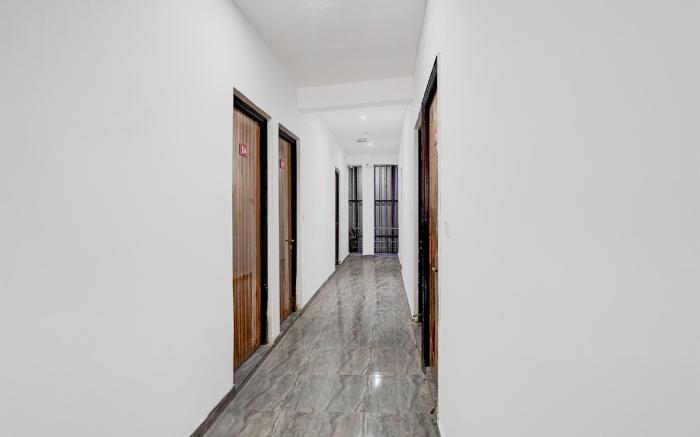 Hotel O Sector 121 Gaur City Mall Noida Formerly Royal FNG