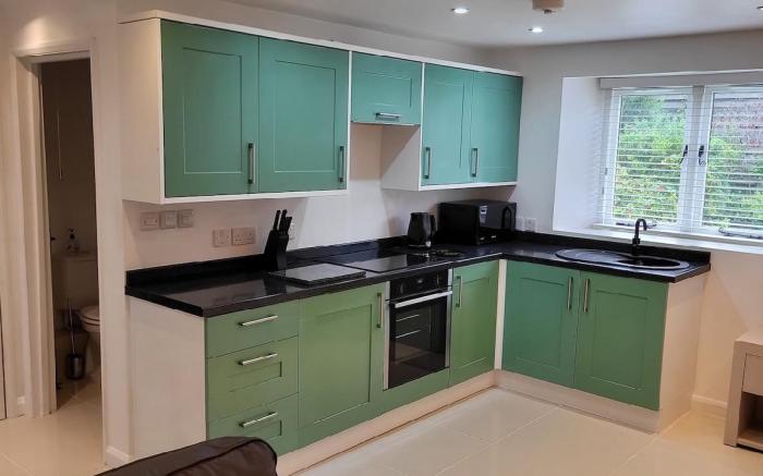 Beautiful One Bed Studio (dog friendly)