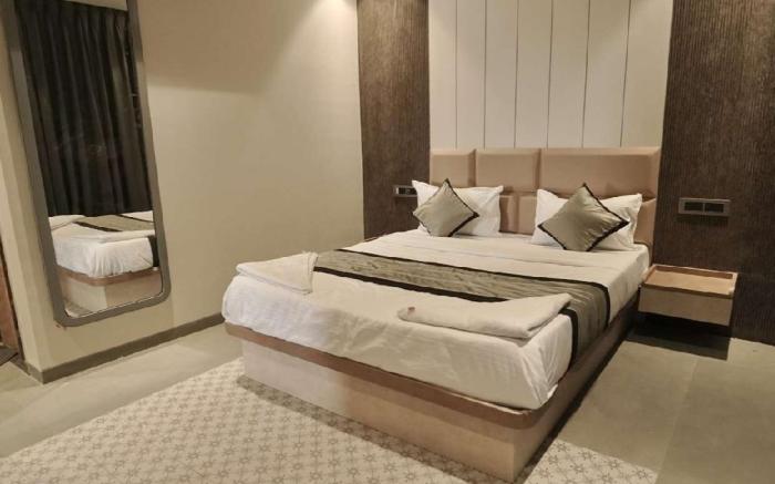 Pandharipuram Palace