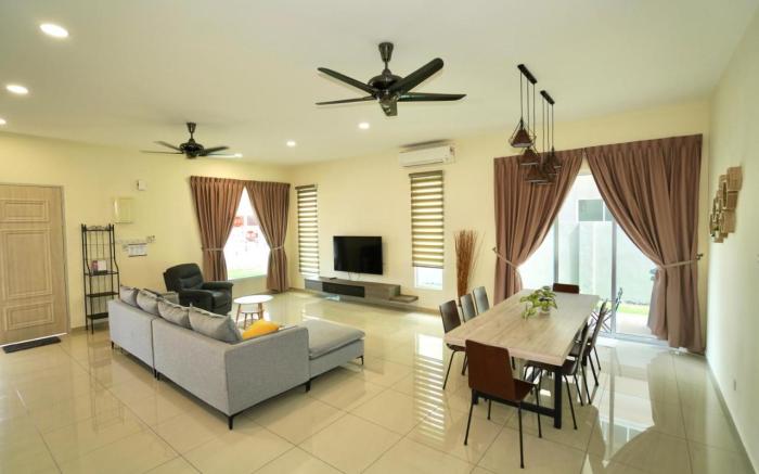 THE PARK HOMESTAY