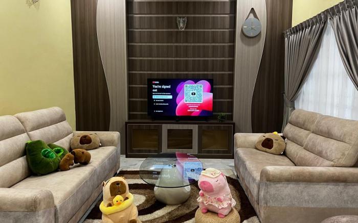 Capybara's Home (12 people)