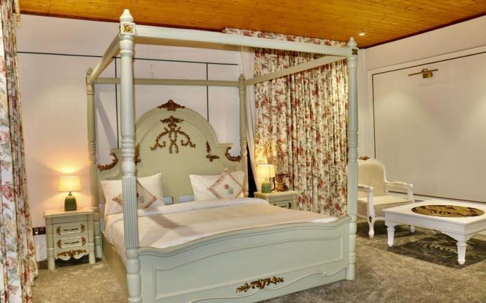 The English Country House