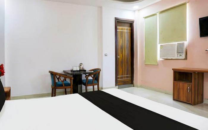 Nishka Residancy