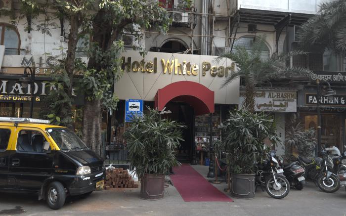 White Pearl Hotel - Colaba