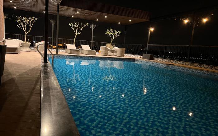 Paragon Noi Bai Pool And Best View Airport Hotel