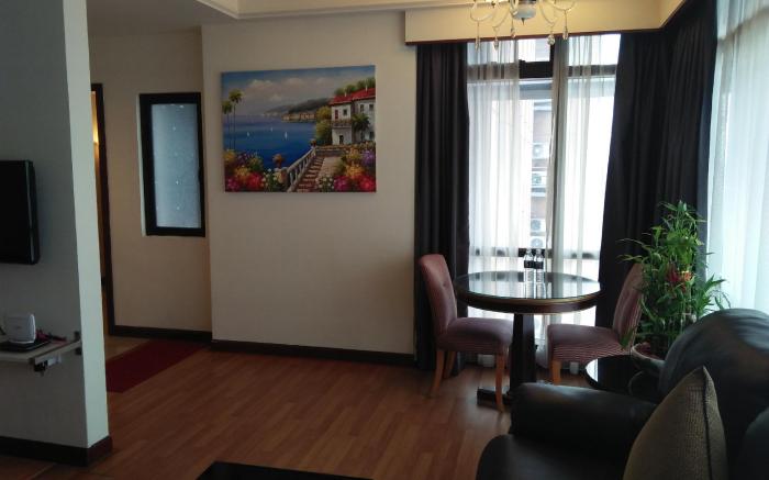 Grand Service Apartment @ Times Square