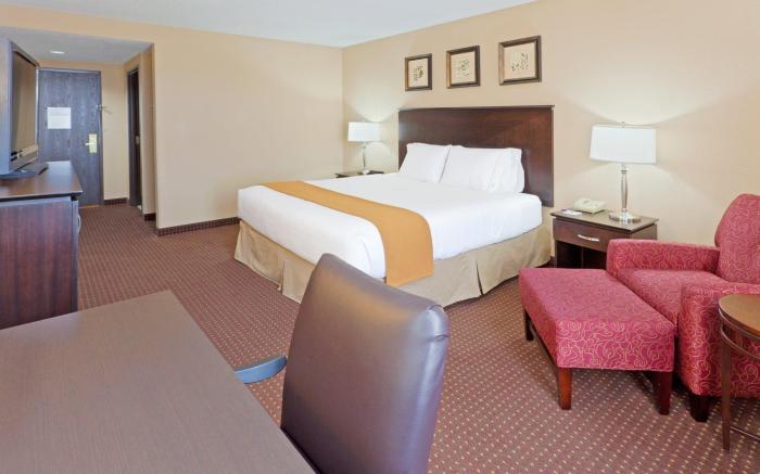 Holiday Inn Express & Suites Ashtabula-Geneva By IHG