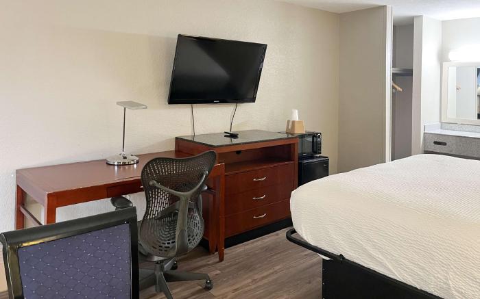 Motel 6 Raleigh, NC – Downtown South