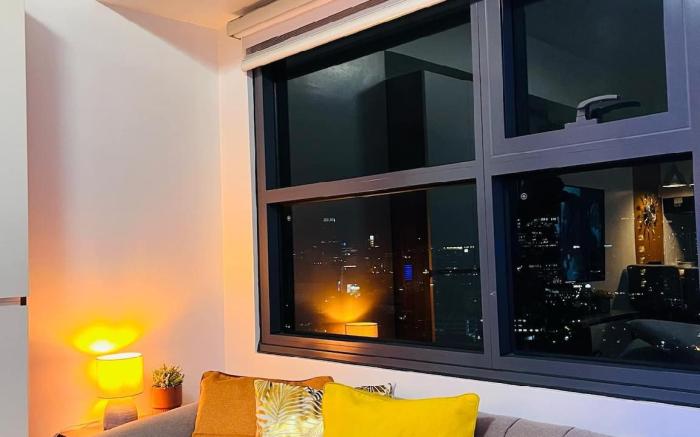 Classy Gabi's Crib - Horizon 101