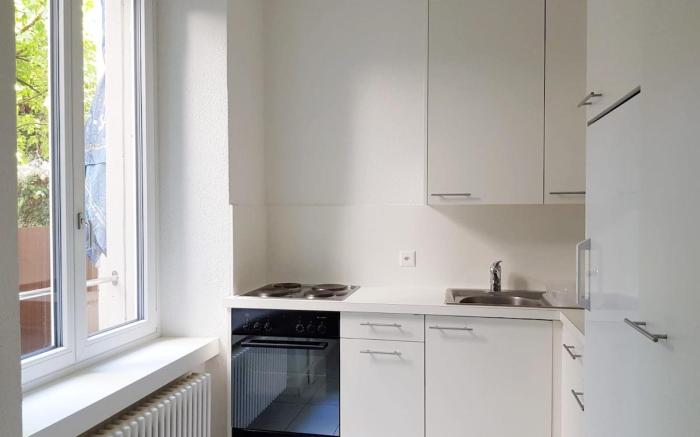 City Centre Spacious Studio Apartment E28 Gold