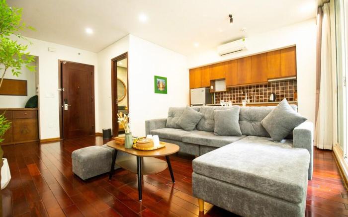 XOI Saka_301_2BR-65m²_Balcony_Lakeside_Kitchen@CBD