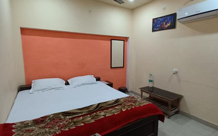 Shri Balaji Paying Guest House