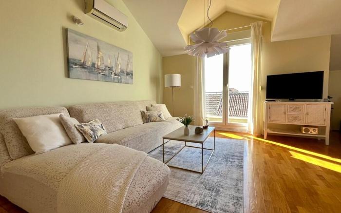 Penthouse Apartment "KIARA" – 50m to Beach