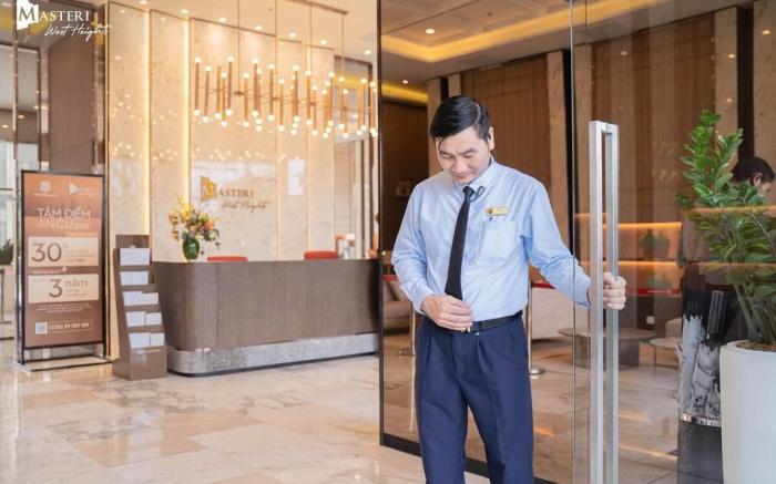 {Free Pool/Gym}- Masterise 2brt view lake/pool