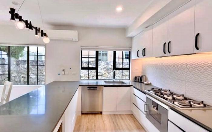 Serene Haven Villa at Mt Eden 95C