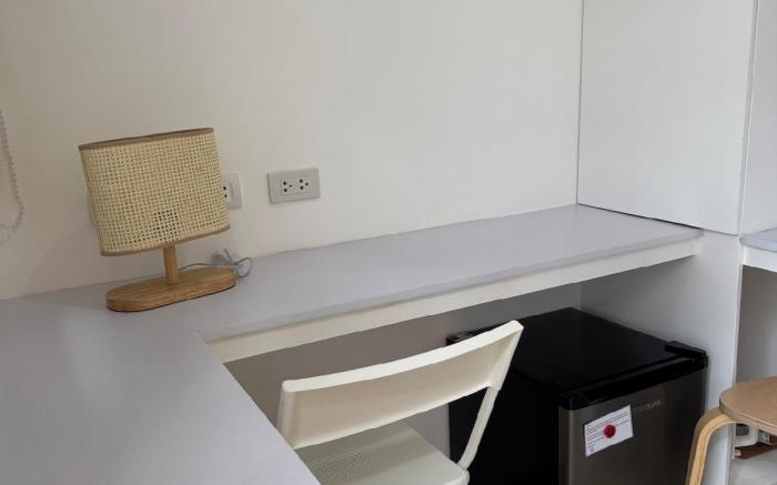 UI Cozy Modern Stay at Elbi Hygge House near UPLB