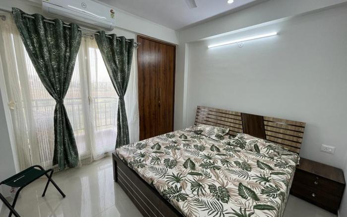 Aravalli Stays: 2 BHK Apartment