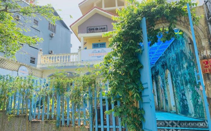 Van Homestay & Villa