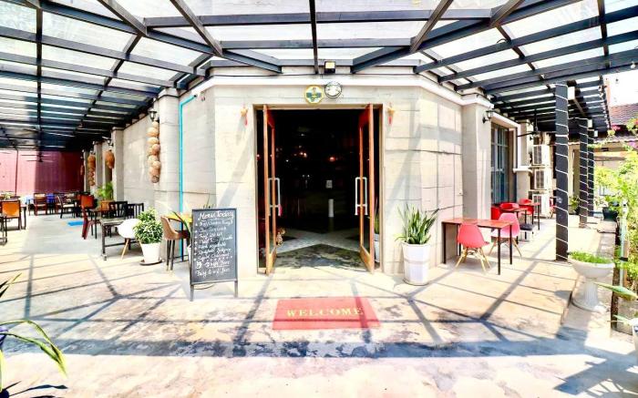 Chaktomouk Mongkol Hotel 