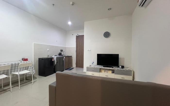 Yan Suites@The Shore