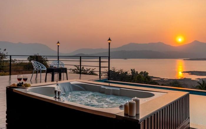 4 BHK Paradise w Pawna Lake View by Jalanta Stays
