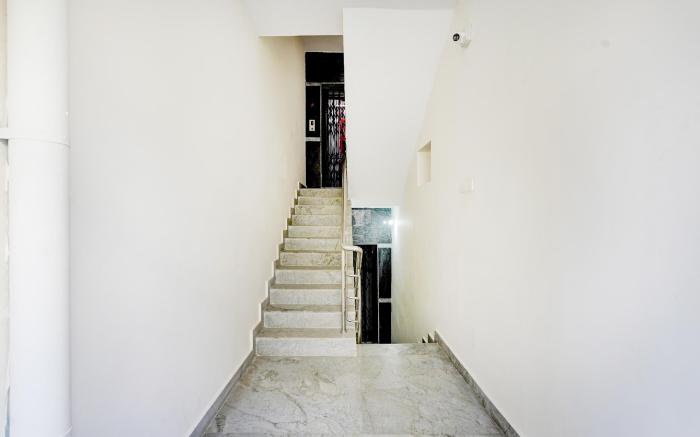 Hotel O SRI BALAJI HOMESTAY BY D ALPHABET