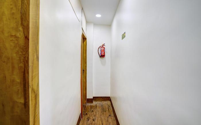 Super Hotel O Santacruz Railway Junction Formerly Kharsubway