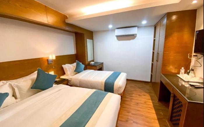 Hotel AELA Suites "BY LA CASA" near Delhi airport
