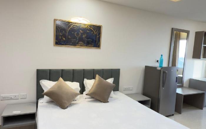 Luxury Studio Apartment