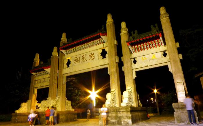 C-高雄三多館-夜景家庭6人房