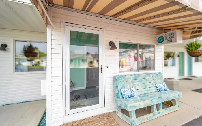 Ocean Glass Inn