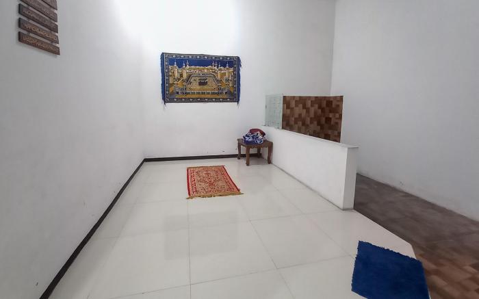 D Maktab Homestay Syariah Mitra RedDoorz near Soekarno Hatta Street Malang