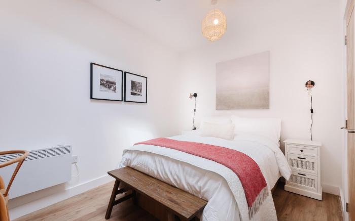 Beautiful Grosvenor Street Apartment